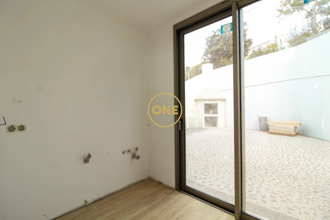 Moradia T4 para Venda em Tabua Foto 9