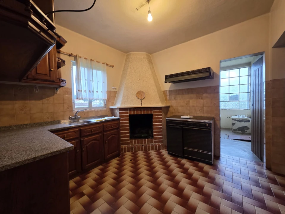 Moradia T4 para Venda em Cernache Foto 7