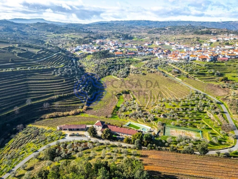 Quinta T9 para Venda em Santa Eugenia Foto 2