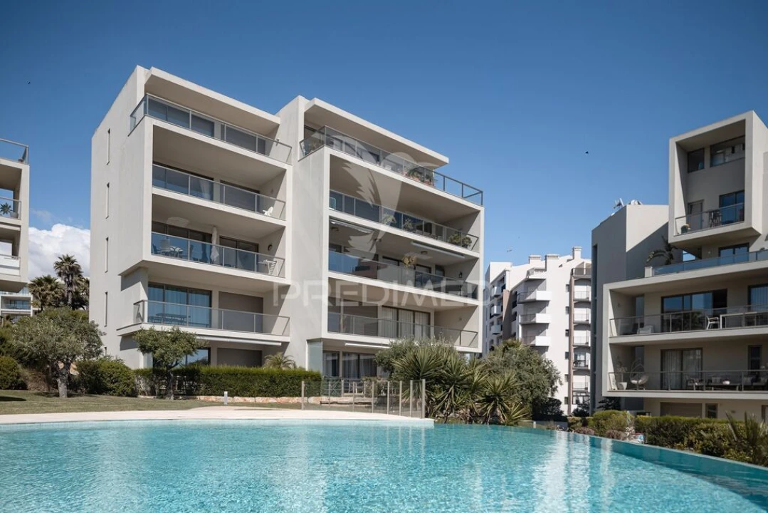 Apartamento T2 para Venda em Portimão Foto 8