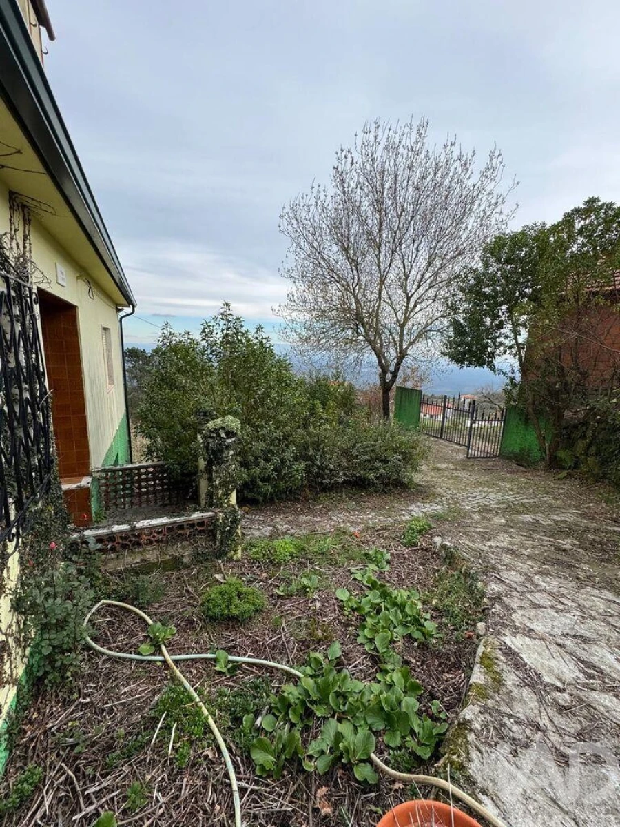 Quinta T2 para Venda em Fornelo do Monte Foto 27