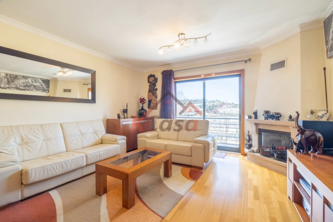 Apartamento T3 para Venda em Alfena Foto 1