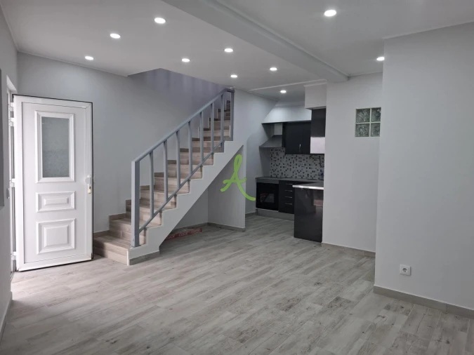 Moradia T2 para Venda em Lagoa e Carvoeiro Foto 5