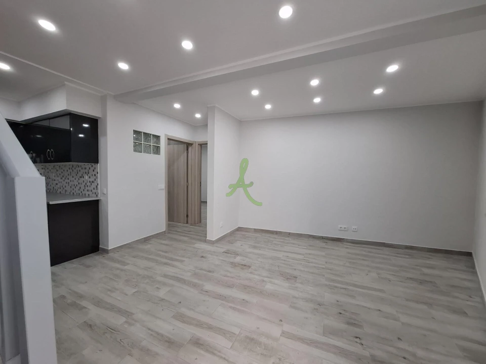 Moradia T2 para Venda em Lagoa e Carvoeiro Foto 3