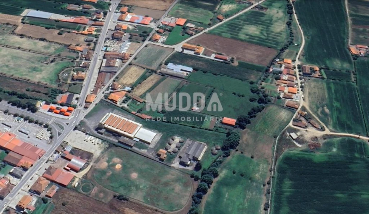 Terreno para Venda em Calvão e Soutelinho da Raia Foto 2