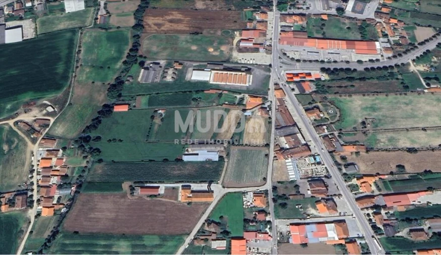 Terreno para Venda em Calvão e Soutelinho da Raia Foto 7