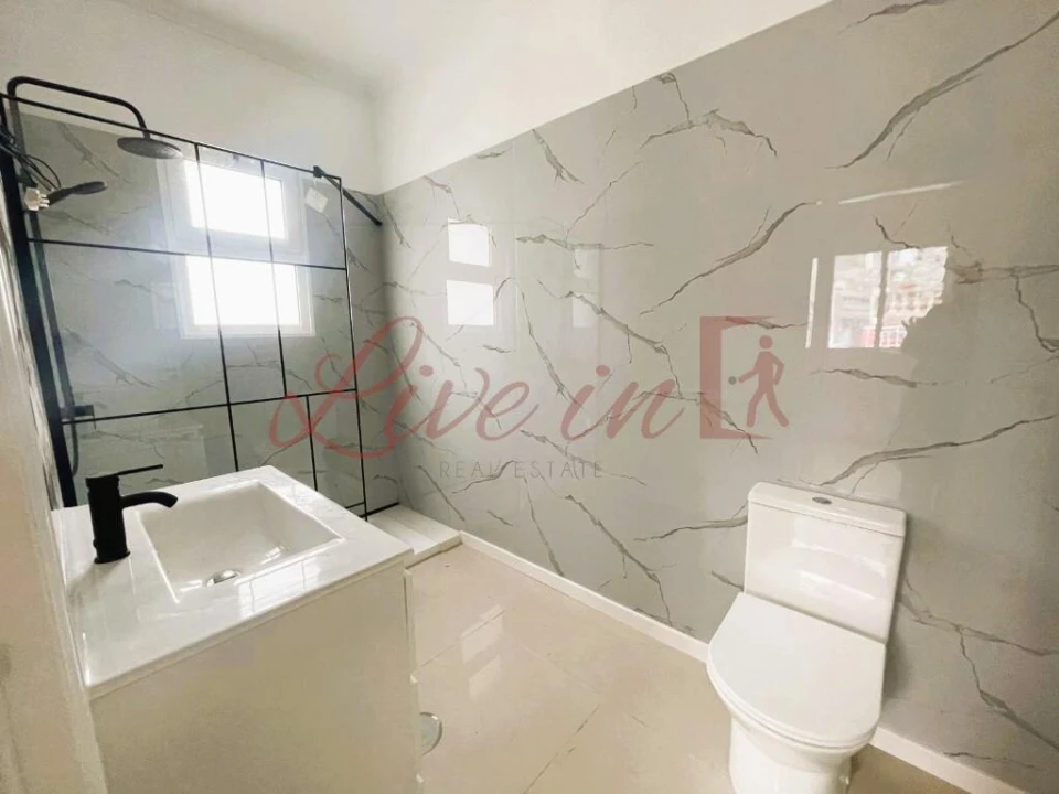 Moradia T3 para Venda em Santa Cruz Foto 12