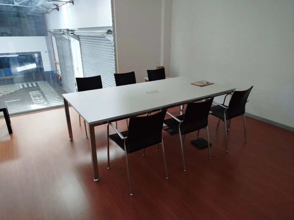 Armazém para Arrendamento em Sacavém e Prior Velho Foto 13