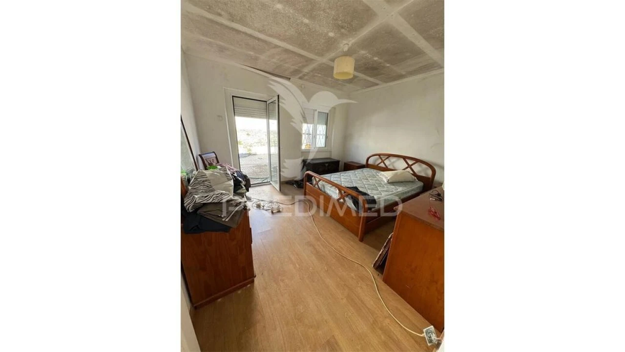 Moradia T3 para Venda em Campolide Foto 5