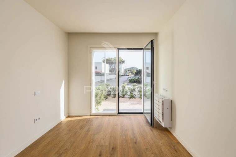 Apartamento T4 para Venda em Colares Foto 18