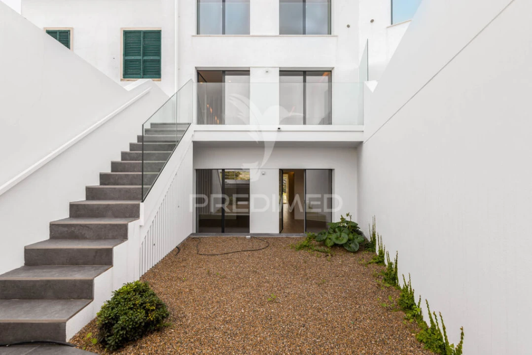 Apartamento T4 para Venda em Colares Foto 2