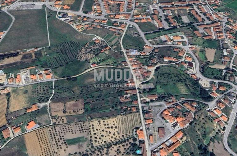 Terreno para Venda em Vilar de Nantes Foto 6