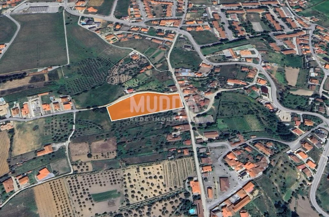 Terreno para Venda em Vilar de Nantes Foto 5