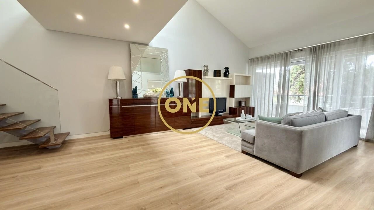 Apartamento T3 para Venda em Carcavelos e Parede Foto 15