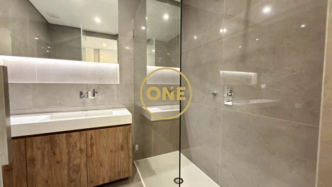 Apartamento T3 para Venda em Carcavelos e Parede