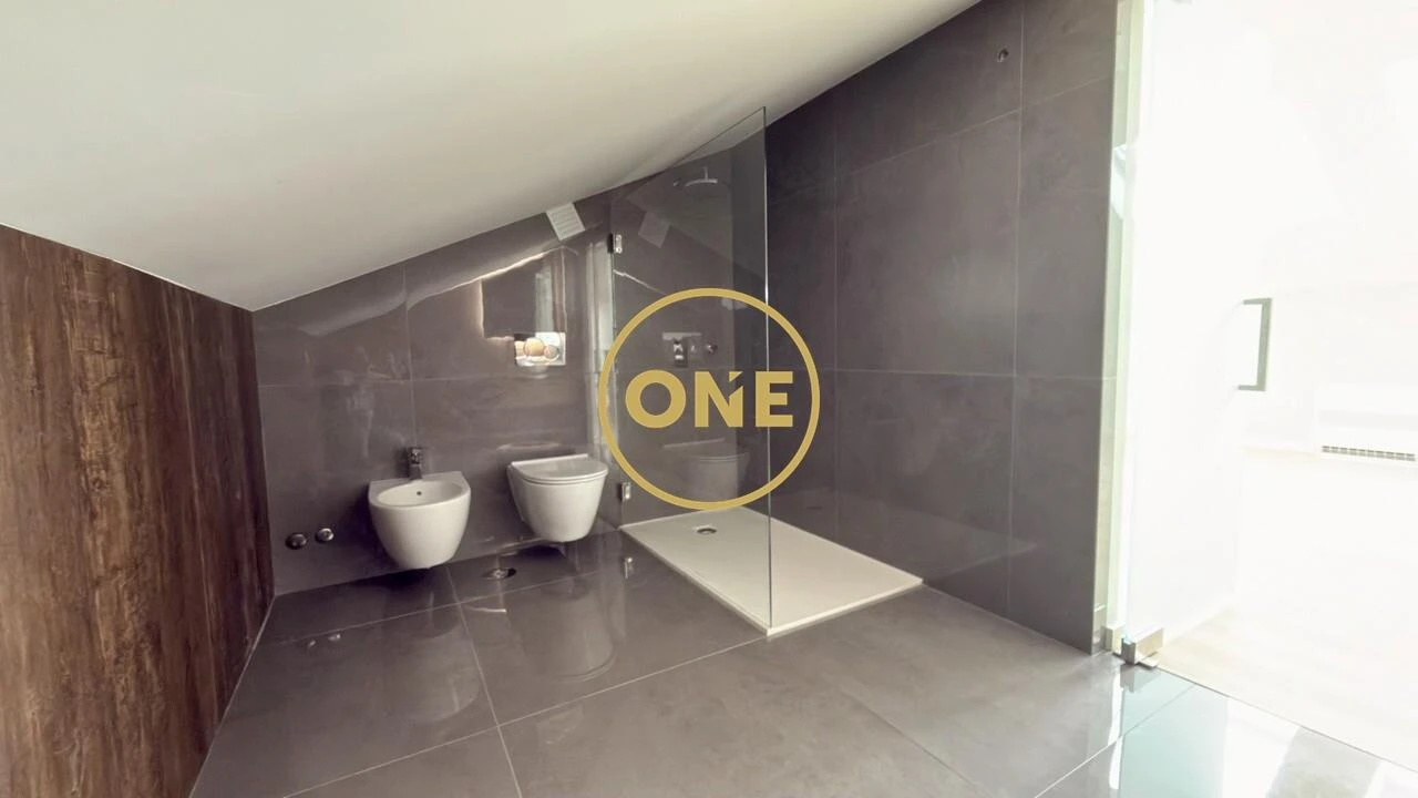 Apartamento T3 para Venda em Carcavelos e Parede Foto 49