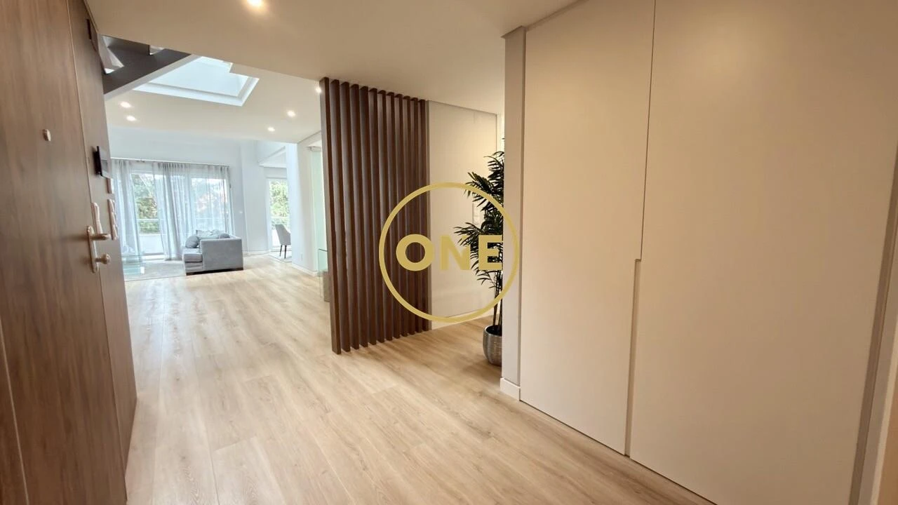 Apartamento T3 para Venda em Carcavelos e Parede Foto 10