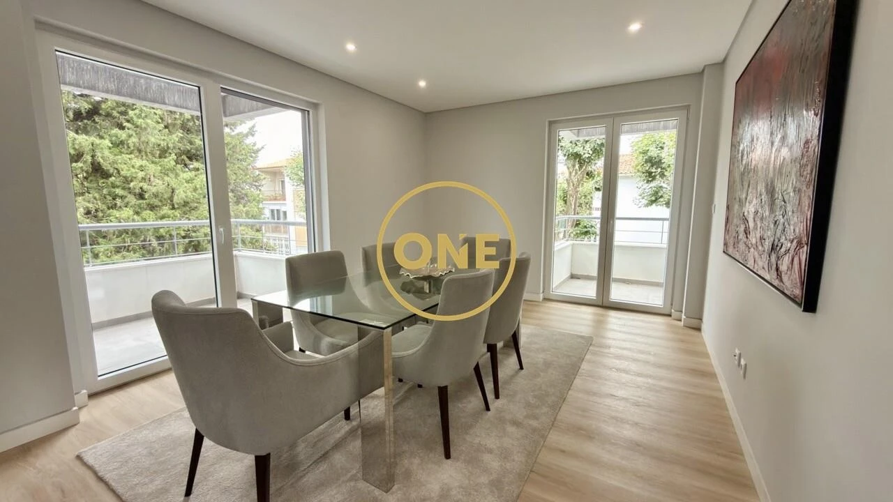 Apartamento T3 para Venda em Carcavelos e Parede Foto 20