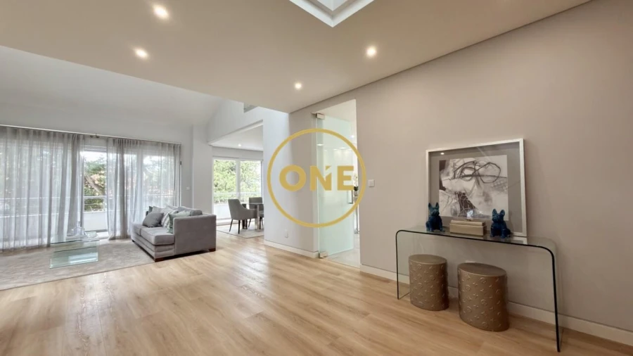 Apartamento T3 para Venda em Carcavelos e Parede Foto 13