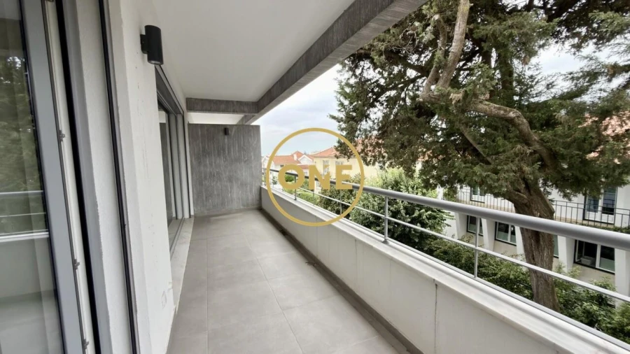 Apartamento T3 para Venda em Carcavelos e Parede Foto 53
