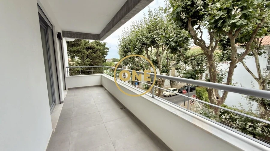 Apartamento T3 para Venda em Carcavelos e Parede Foto 22