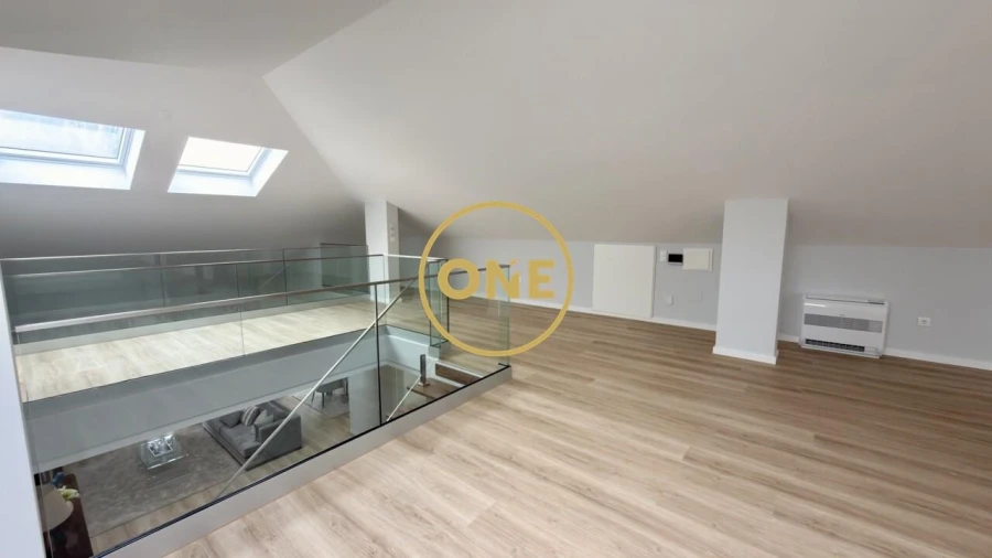 Apartamento T3 para Venda em Carcavelos e Parede Foto 46