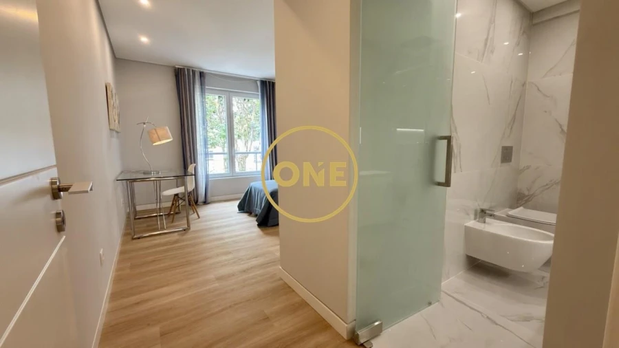 Apartamento T3 para Venda em Carcavelos e Parede Foto 34