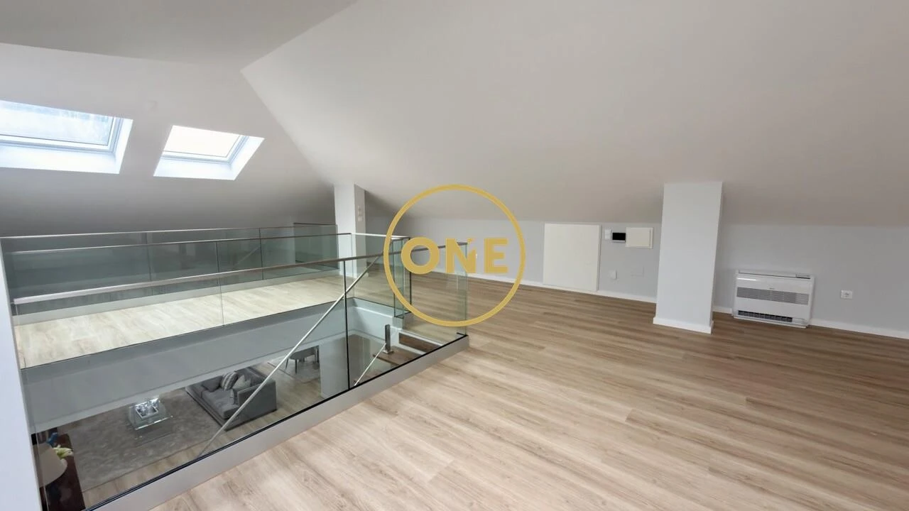 Apartamento T3 para Venda em Carcavelos e Parede Foto 46