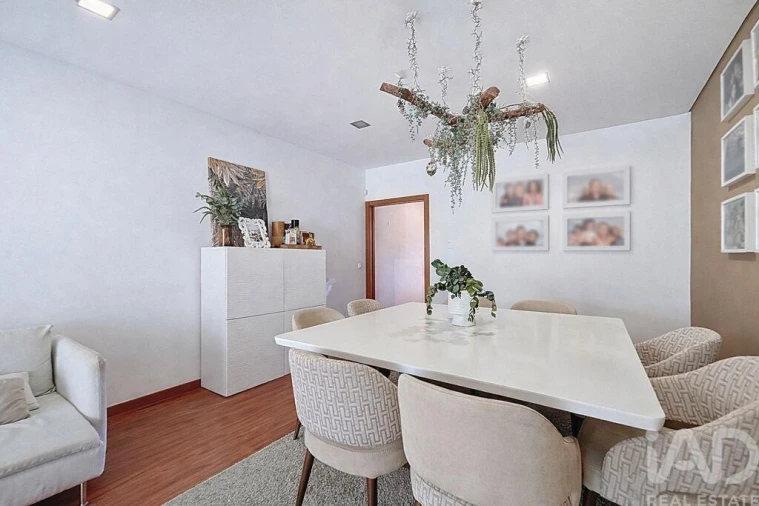 Moradia T4 para Venda em Rio Tinto Foto 5