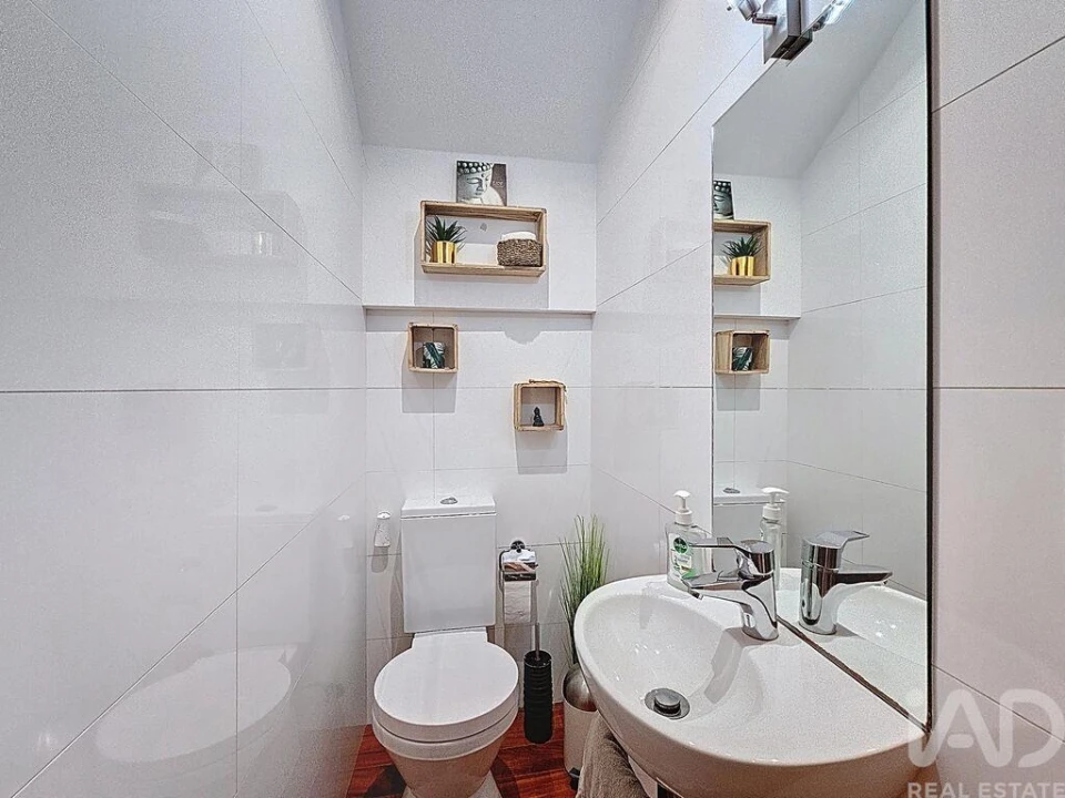 Moradia T4 para Venda em Rio Tinto Foto 4