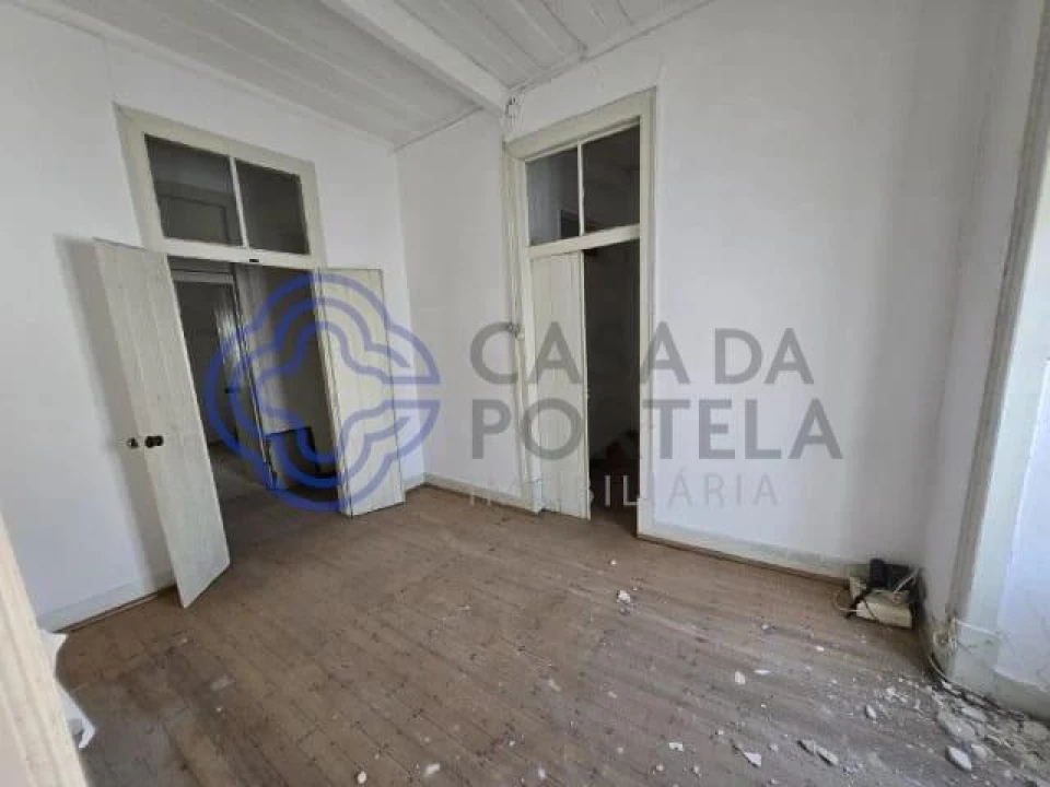 Prédio para Venda em Sesimbra (Santiago) Foto 6