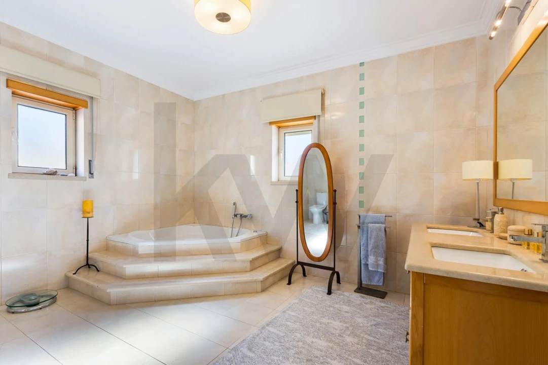 Moradia T4 para Venda em Rio Maior Foto 18