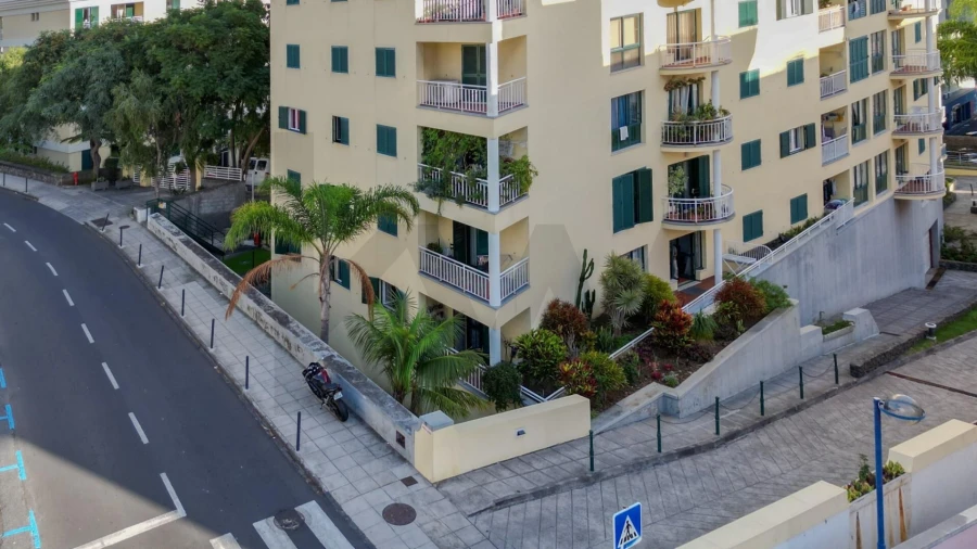 Apartamento T3 para Venda em São Martinho Foto 20