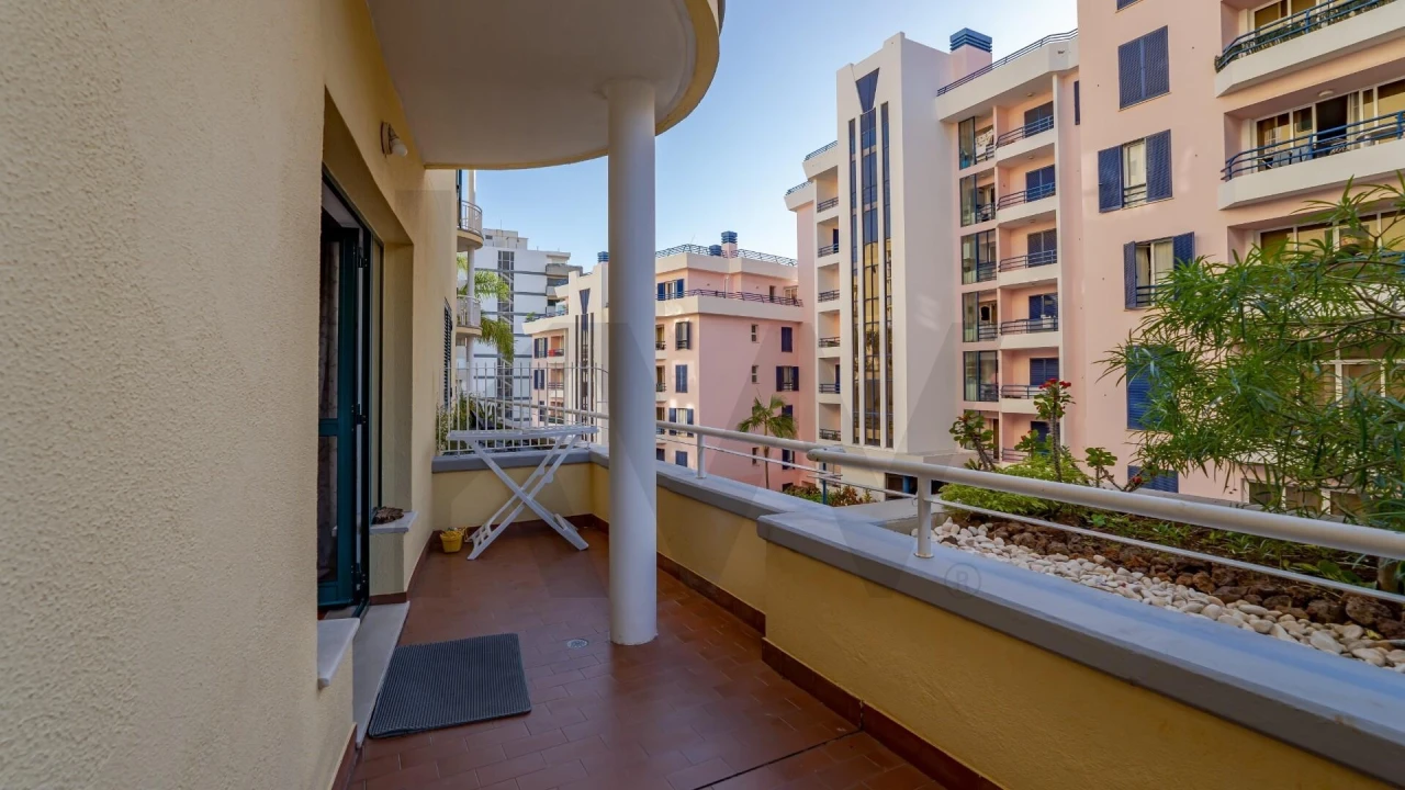 Apartamento T3 para Venda em São Martinho Foto 16