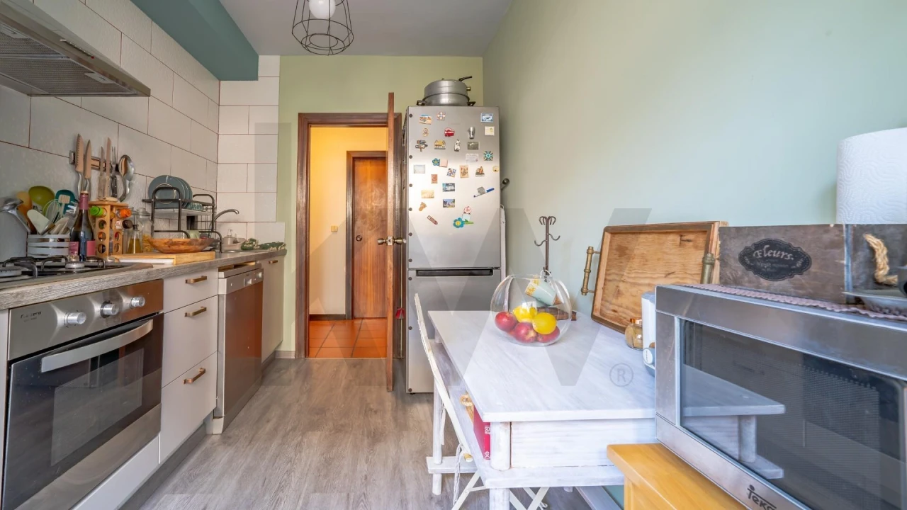 Apartamento T3 para Venda em São Martinho Foto 5
