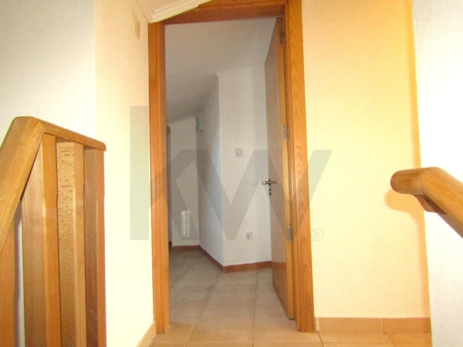 Moradia T3 para Venda em Gafete Foto 16