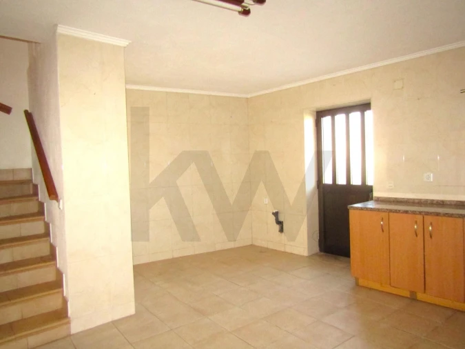 Moradia T3 para Venda em Gafete Foto 14