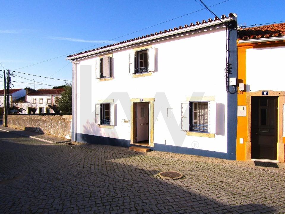 Moradia T3 para Venda em Gafete Foto 2