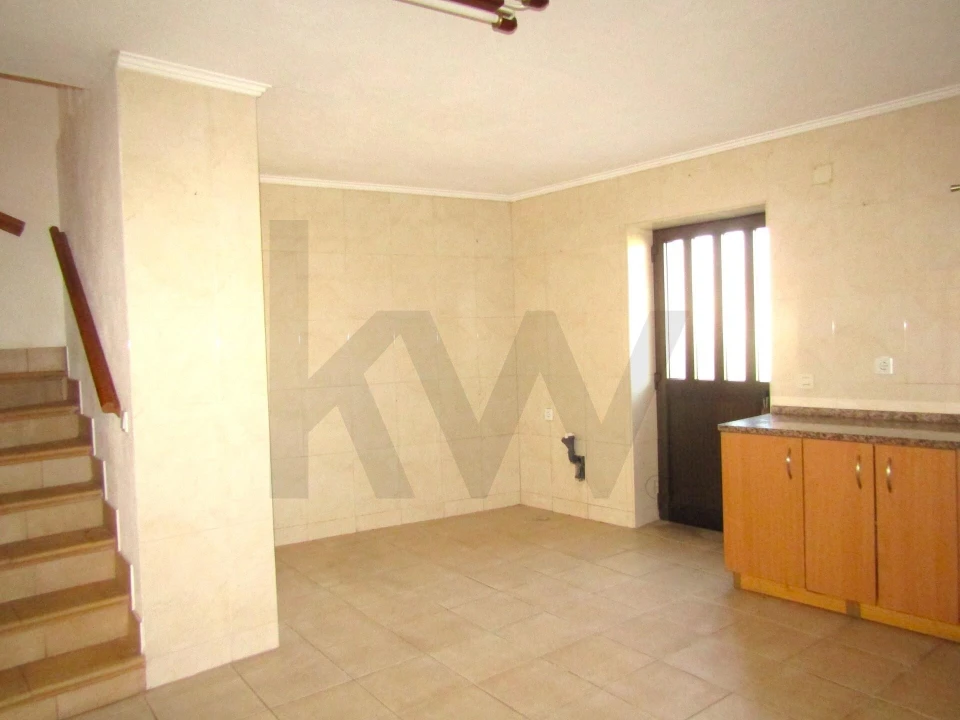 Moradia T3 para Venda em Gafete Foto 14