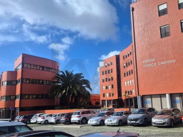 Apartamento T2 para Arrendamento em Lordelo do Ouro e Massarelos