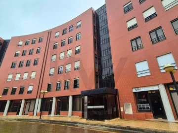 Apartamento T2 para Arrendamento em Lordelo do Ouro e Massarelos