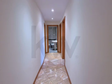 Apartamento T2 para Arrendamento em Lordelo do Ouro e Massarelos