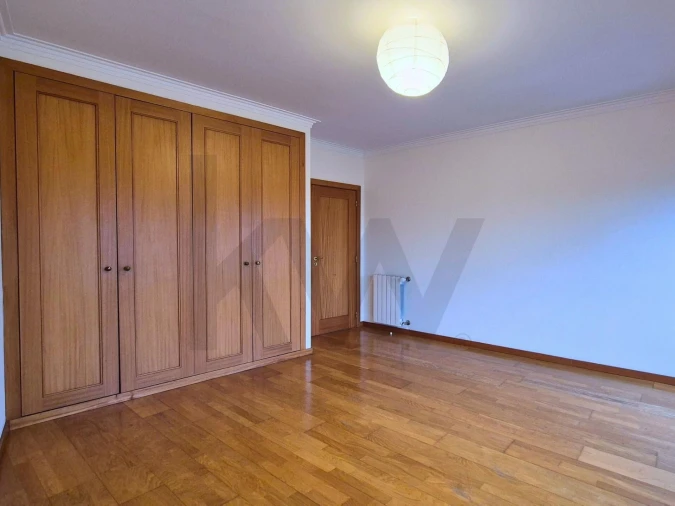 Apartamento T2 para Arrendamento em Lordelo do Ouro e Massarelos Foto 11