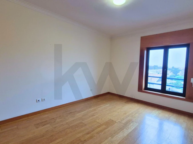Apartamento T2 para Arrendamento em Lordelo do Ouro e Massarelos Foto 13