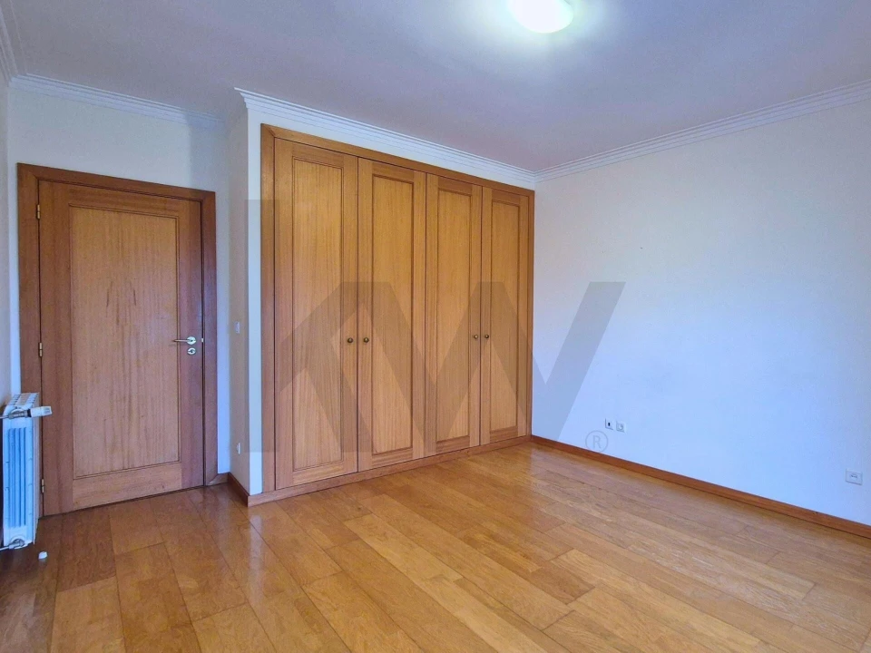 Apartamento T2 para Arrendamento em Lordelo do Ouro e Massarelos Foto 14