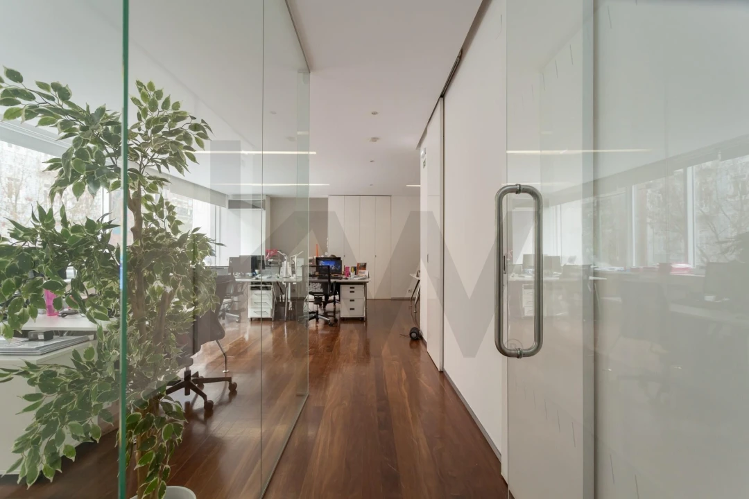 Escritório para Arrendamento em Avenidas Novas Foto 1