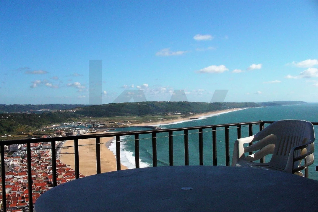 Moradia T4 para Arrendamento em Nazare Foto 3