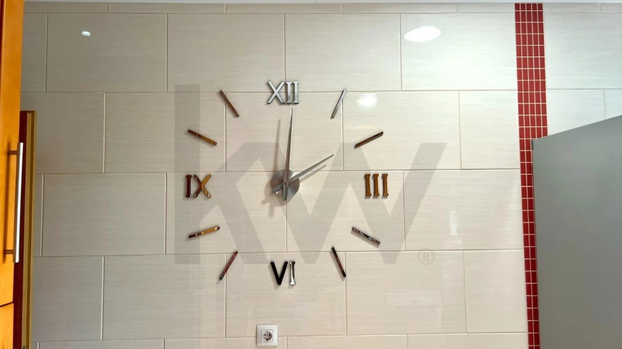 Apartamento T3 para Arrendamento em Estômbar e Parchal Foto 3