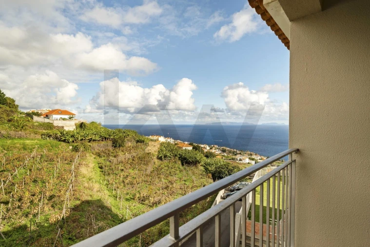 Moradia T3 para Venda em Caniço Foto 19