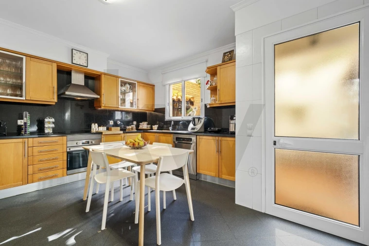 Moradia T3 para Venda em Caniço Foto 12